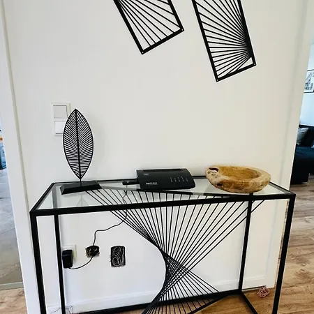 Harmony Stylishes 3-zimmer 2bdr Balkon Parkplatz Apartment *