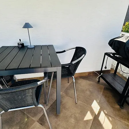 Apartment Harmony Stylishes 3-zimmer 2bdr Balkon Parkplatz *